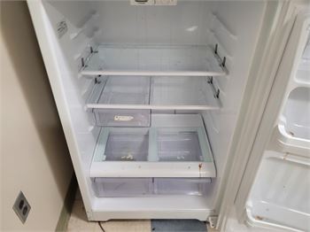 hotpoint refrigerator hts16gbrfrww