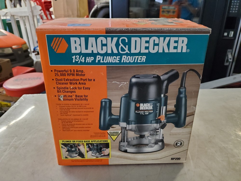 Sold at Auction: BLACK N DECKER PLUNGE ROUTER