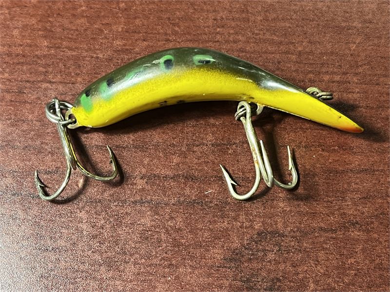 Biddergy - Worldwide Online Auction and Liquidation Services - Vintage  Heddon Tadpolly Fishing Lure