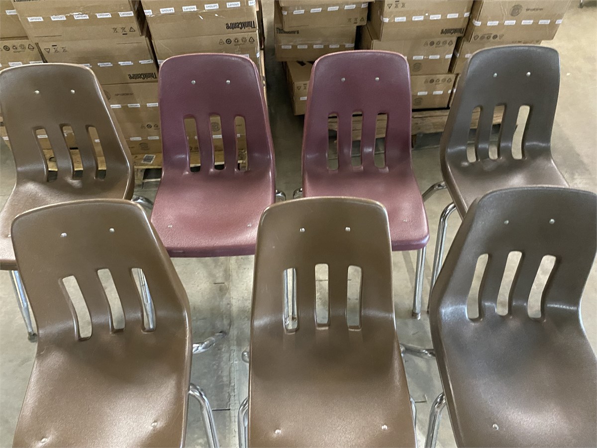 Biddergy - Worldwide Online Auction and Liquidation Services - (7 Qty)  Multi Colored Plastic Stack-able Chairs
