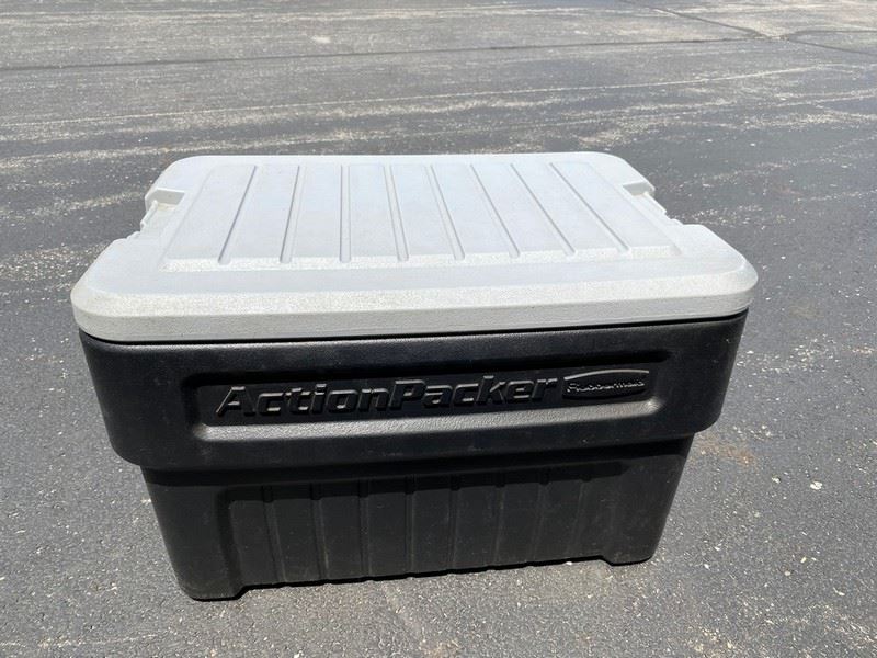 Biddergy - Worldwide Online Auction and Liquidation Services - Rubbermaid Action  Packer Heavy Duty Tote
