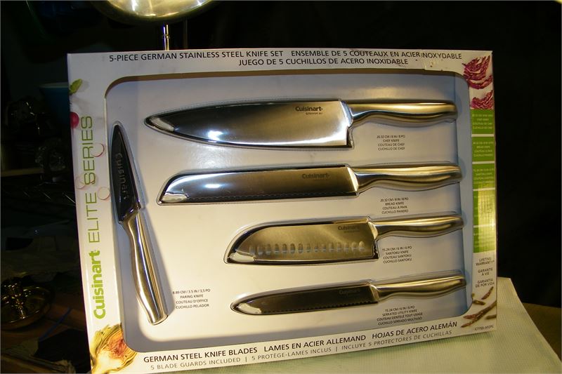 Biddergy - Worldwide Online Auction and Liquidation Services - New Cuisinart  (set of 5) Stainless Knives With Sheath