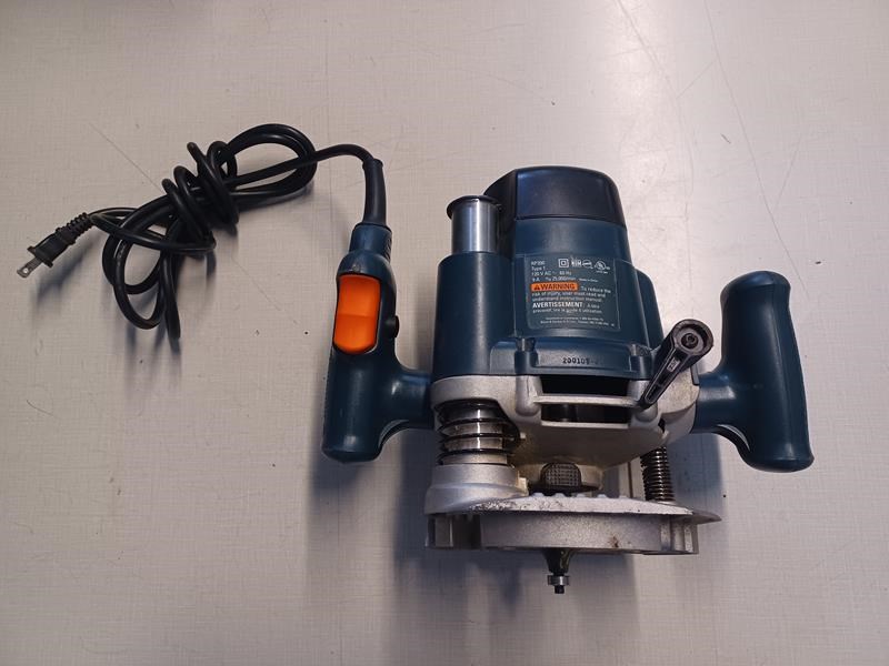 Black & Decker 1.5 HP Router – All Ball Bearing - Fragodt Auction and Real  Estate LLC