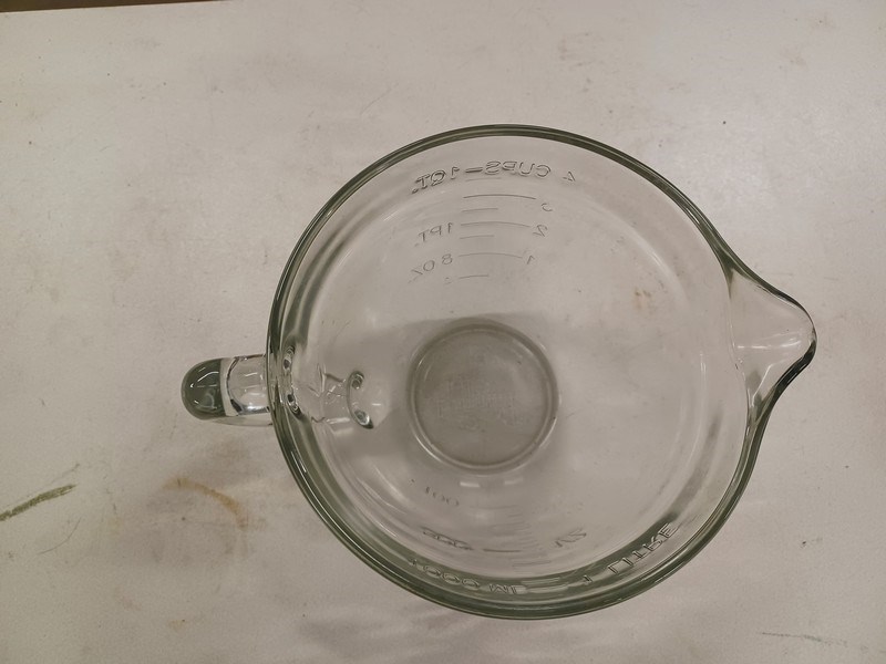Biddergy - Worldwide Online Auction and Liquidation Services - Pampered Chef  4-Cup Glass Measuring Cup