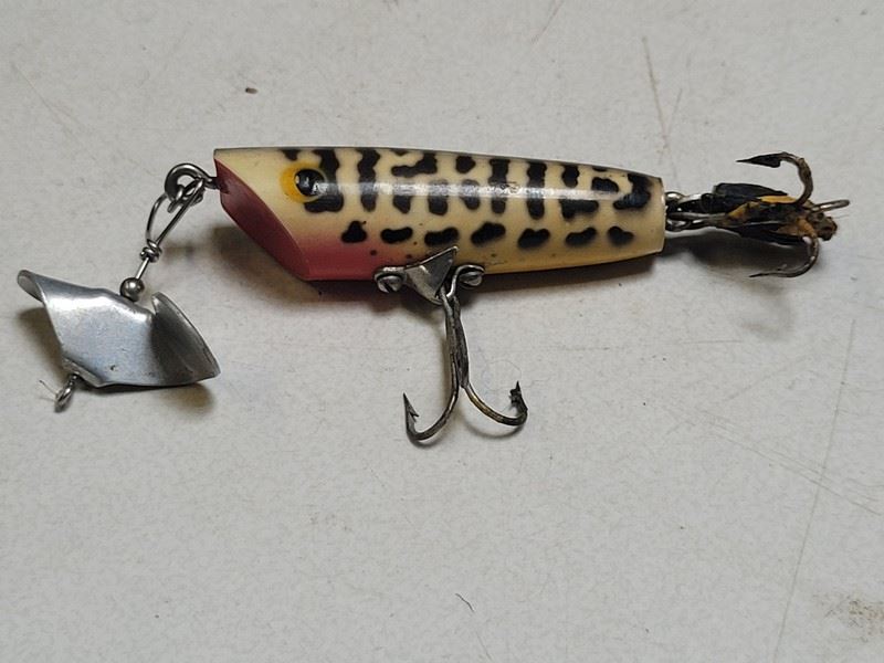 Biddergy - Worldwide Online Auction and Liquidation Services - Vintage Fred  Arbogast Sputterbug Fishing Lure