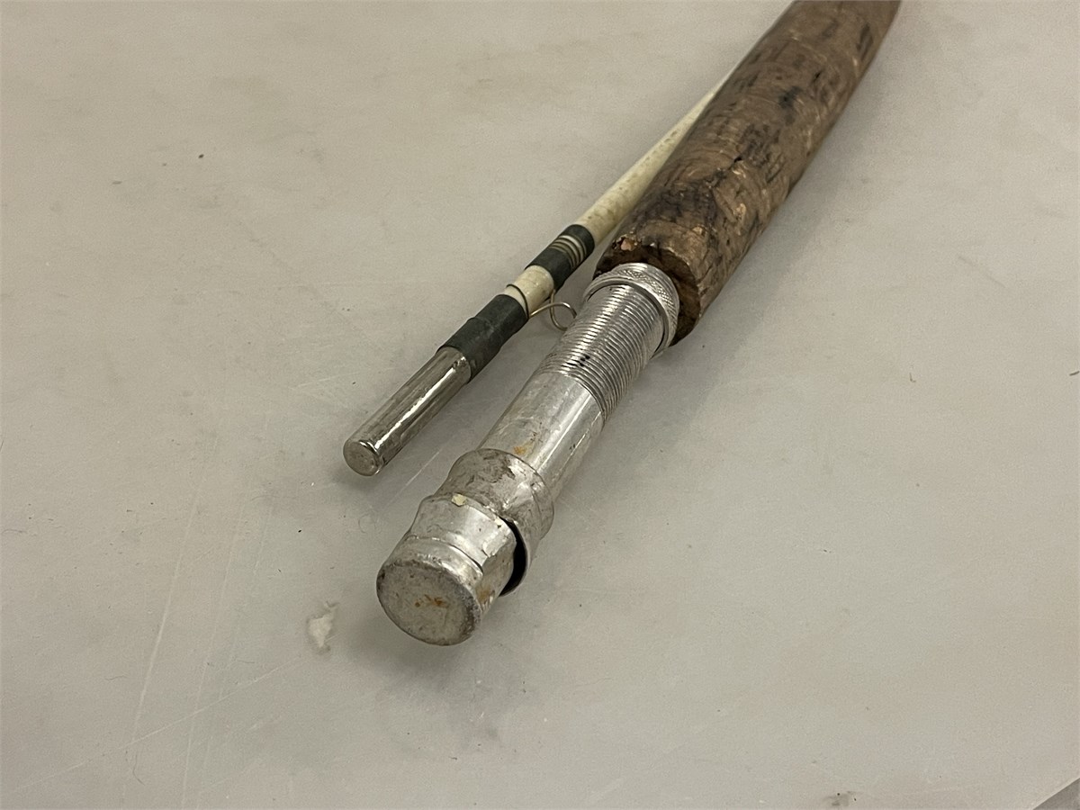 Biddergy - Worldwide Online Auction and Liquidation Services - Vintage  Shakespeare wonder Rod 2 Piece Fly Fishing Rod