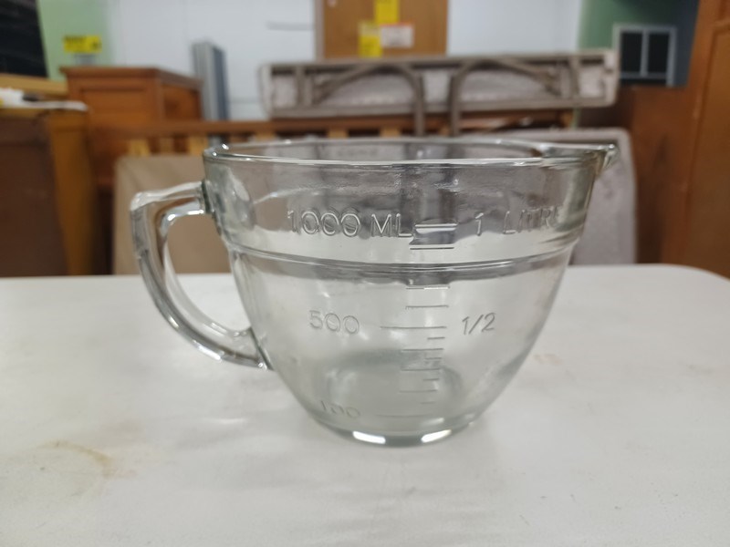 Pampered Chef 4 cup and 8 cup measuring cups - Lil Dusty Online Auctions -  All Estate Services, LLC
