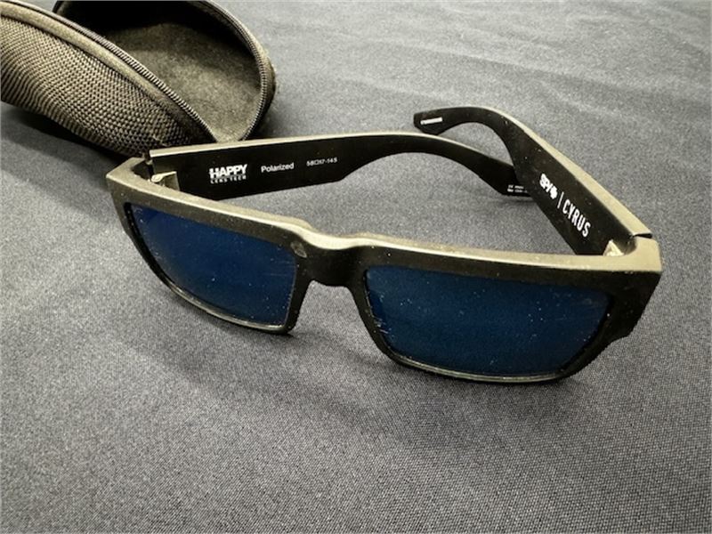 Biddergy - Worldwide Online Auction and Liquidation Services - Cyrus Spy  Optic Polarized Sunglasses with Case